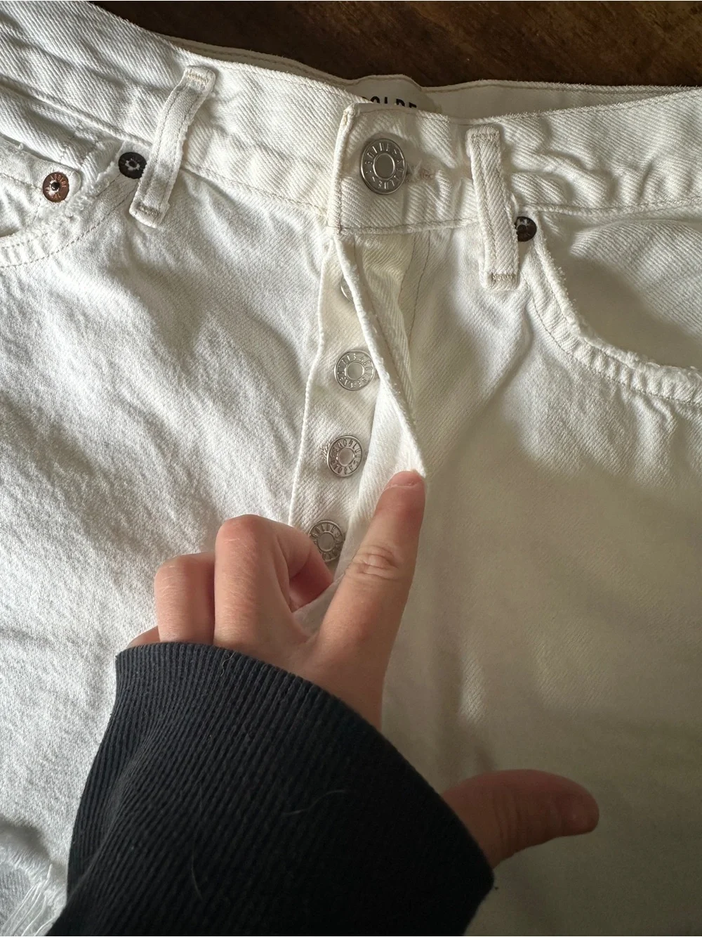 White Agolde Aritzia Denim Shorts - Picture 3 of 7